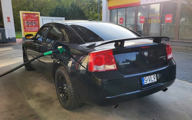 Dodge Charger cena 56000 przebieg: 143000, rok produkcji 2009 z Pelplin małe 137